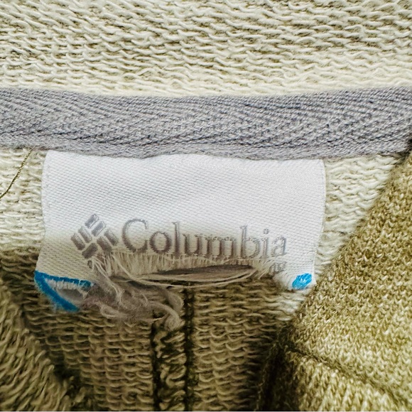 Columbia Women’s Olive GreenHoodie - Picture 2 of 5